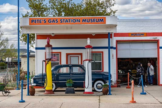 Pete's Gas Station in Wiliams